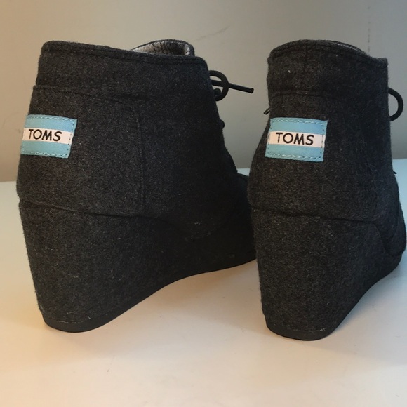 TOMS Gray Wool Wedge Booties Size 8 - Picture 6 of 12